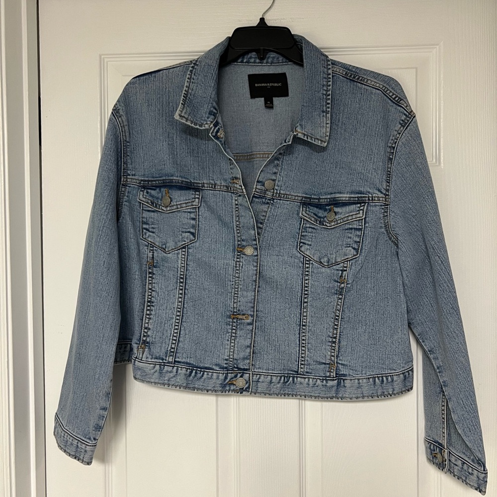 Banana Republic Classic Blue Jean Jacket